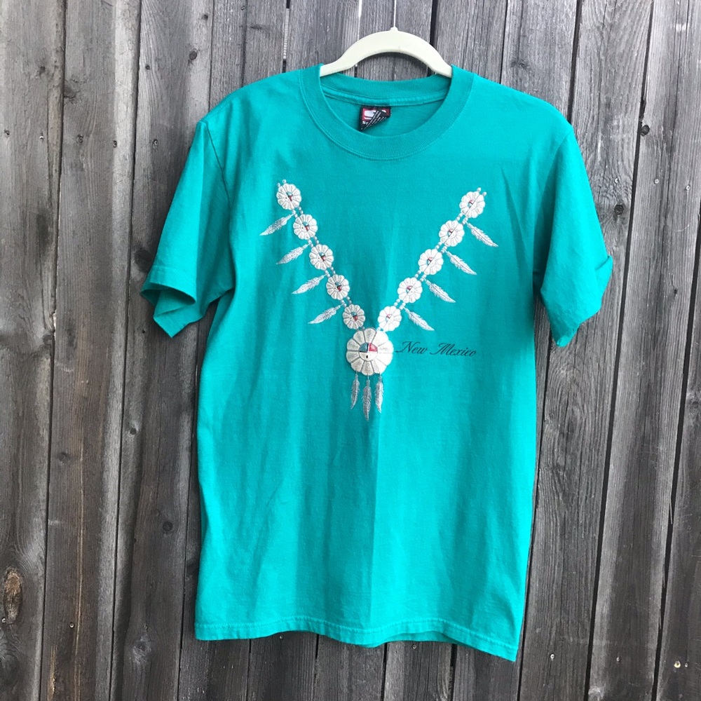 Sporty southwest designed t-shirt size small